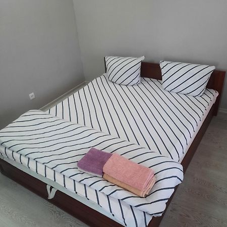 Міні-Готель Бахус Kam'janec'-Podil's'kyj Esterno foto